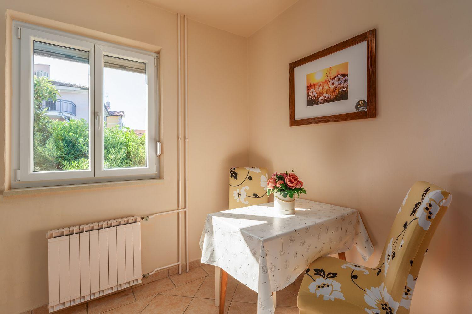 Apartment Komfortables Wenige Minuten Zur Altstadt Von Und Zum Mit Garten