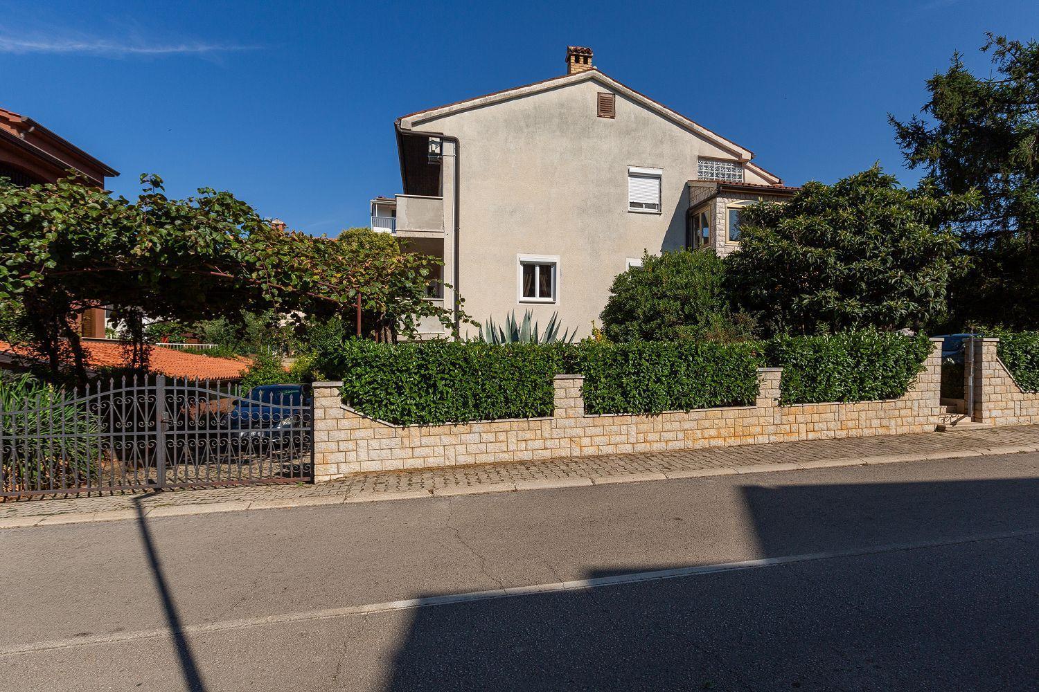Apartment Komfortables Wenige Minuten Zur Altstadt Von Und Zum Mit Garten Poreč